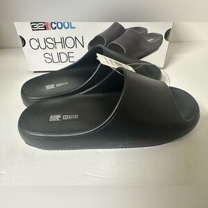 NWT 32 Degrees Ultra-soft Cushion Cool Unisex Cushion Slide Sandals